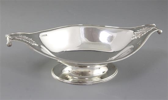 A George V silver navette shaped bowl, length 290mm, weight 12oz/375grms.